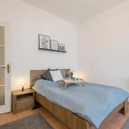 Apartment And Play - Foosball And Comfort *